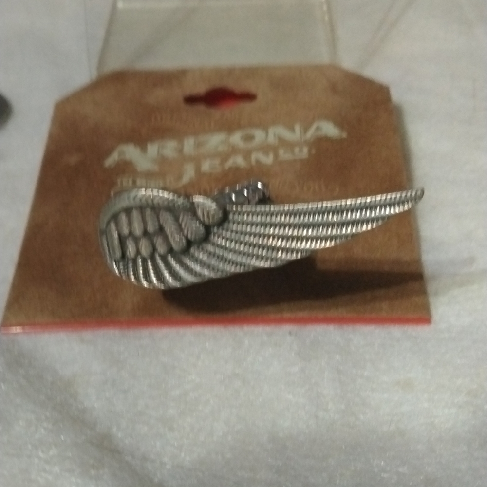 Angel wing ring stretch silver tone NWT (sku 862) - Picture 3 of 4